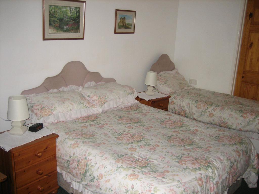 Four Seasons Guest House Pembrey Rom bilde